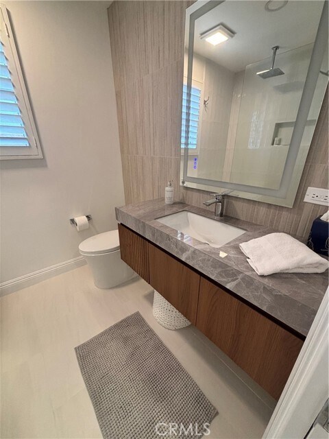 Building Photo - 25 Ville Franche