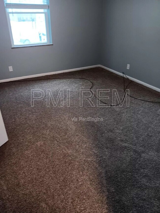 Building Photo - 16025 Van Aken Blvd