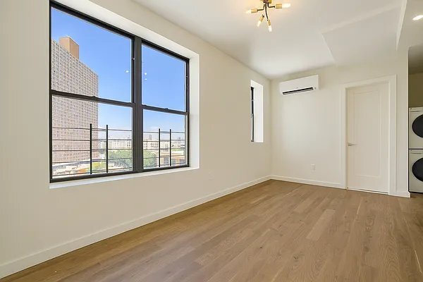 Building Photo - 524 W 134th St