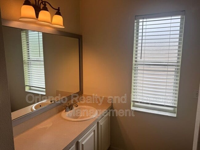 Building Photo - 2814 River Ridge Dr