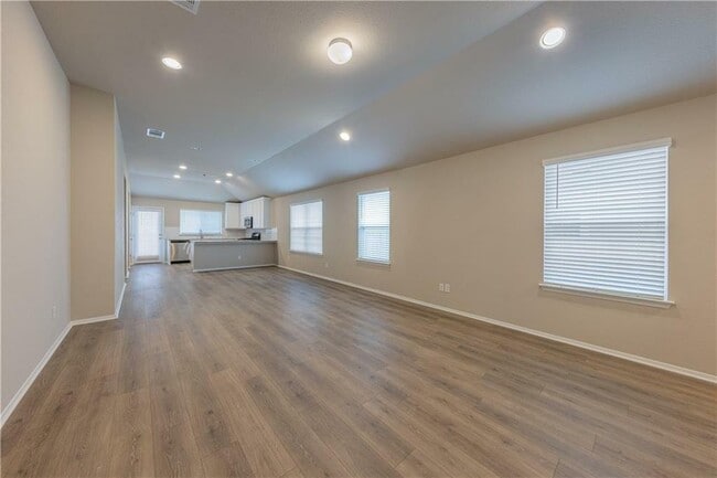 Building Photo - 5705 Respinto Dr