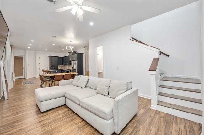 Building Photo - 14108 Bridgeport Rd