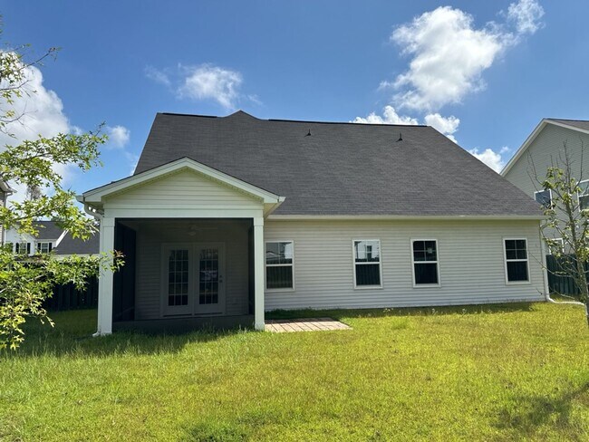 Building Photo - 5029 Castleoak Dr