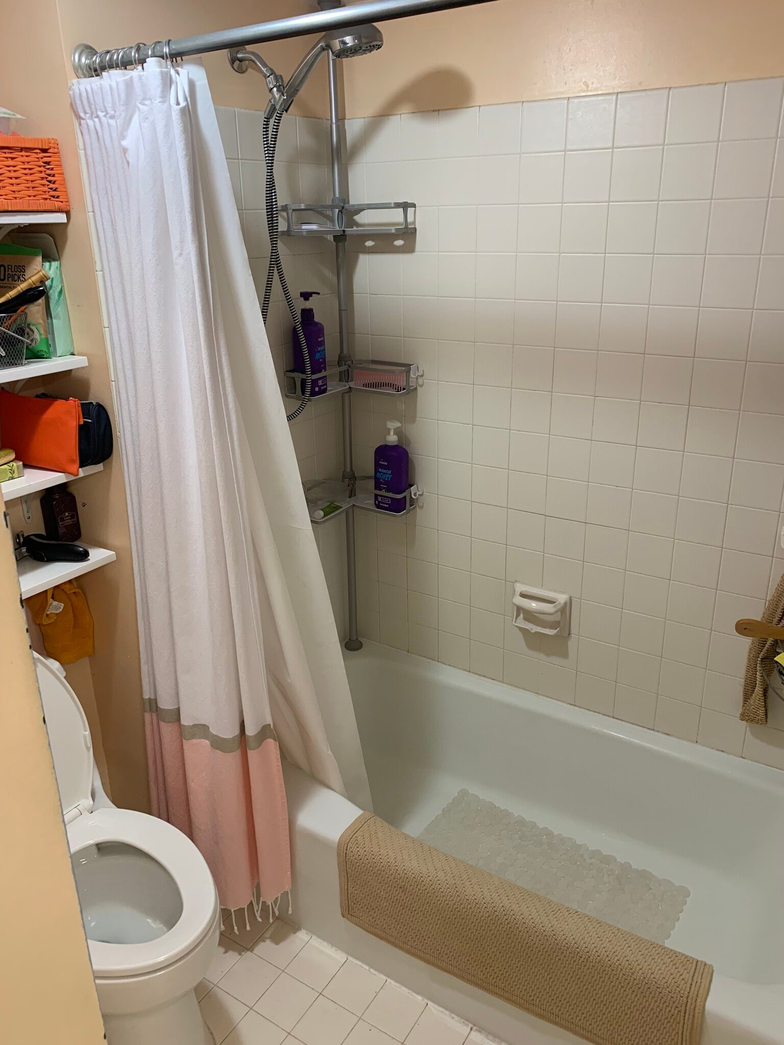 Building Photo - 410 11th St NE