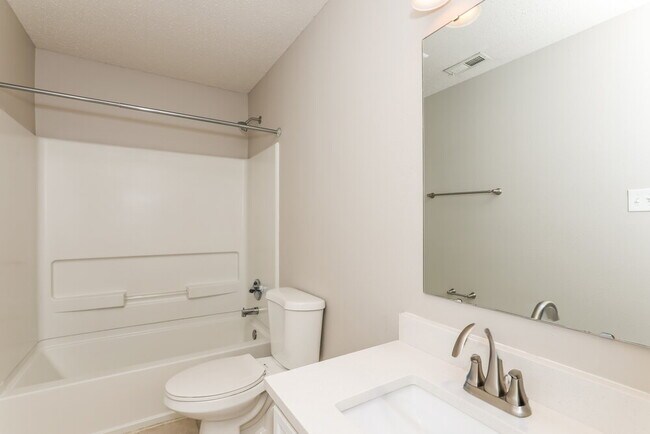 Building Photo - 8117 Retreat Ln