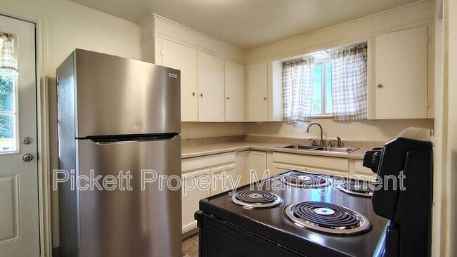 Building Photo - 2103 N Lafayette Ave