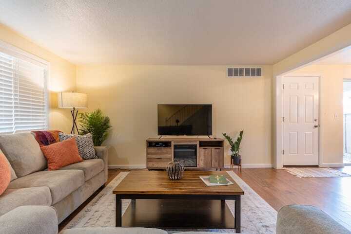 Living Room - 3201 W Cherry Ln