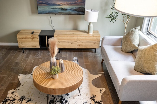 Building Photo - 321 Museum Village Rd