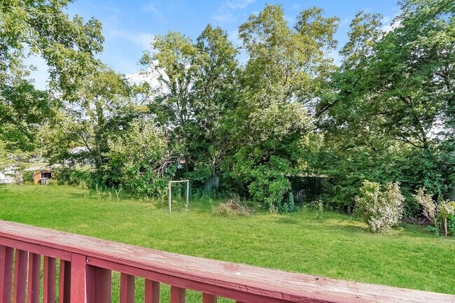 Building Photo - 5517 Kiska Ave