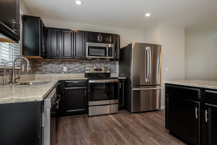 Building Photo - 1418 Christina Hayes Ln