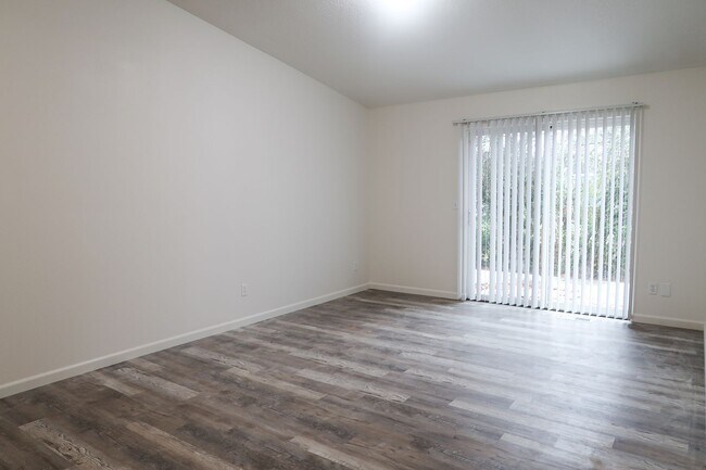 Building Photo - Fontana Duplexes