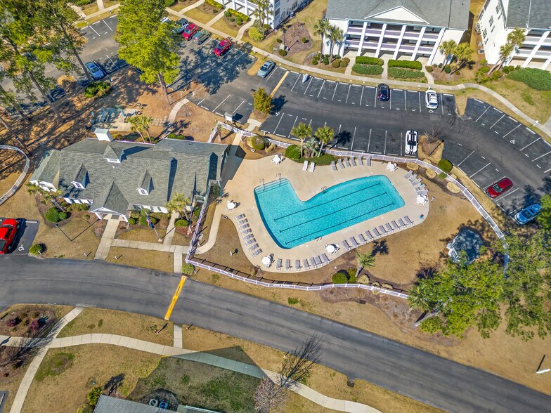 Building Photo - 5030 Windsor Green Way