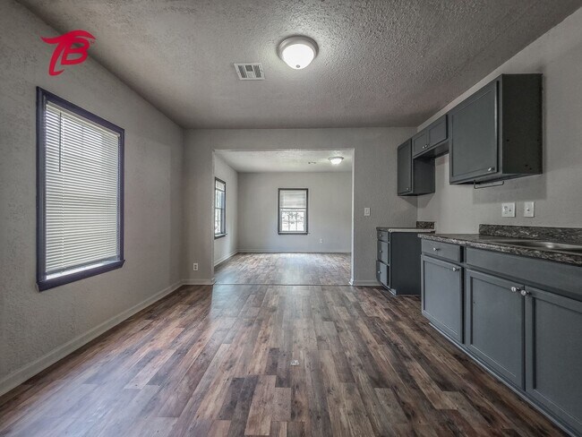 Building Photo - 1153 Windemere Ave
