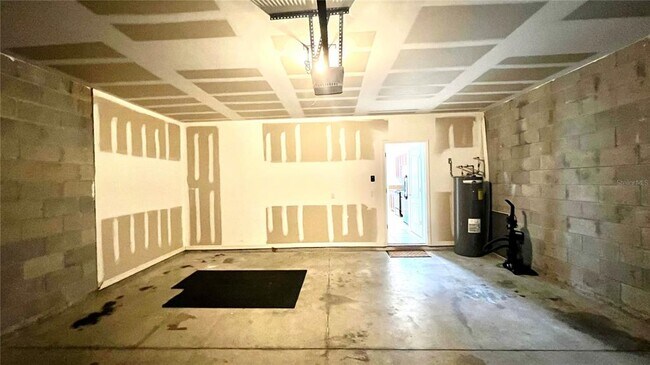 Building Photo - 16741 Citrus Pkwy