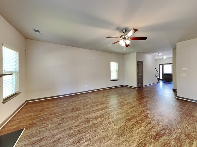 Building Photo - 658 Sweet Ashley Way