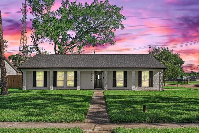 Primary Photo - 6022 Willowbend Blvd