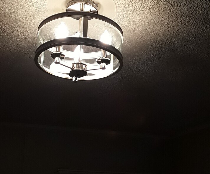 Building Photo - 110 Brainerd Rd