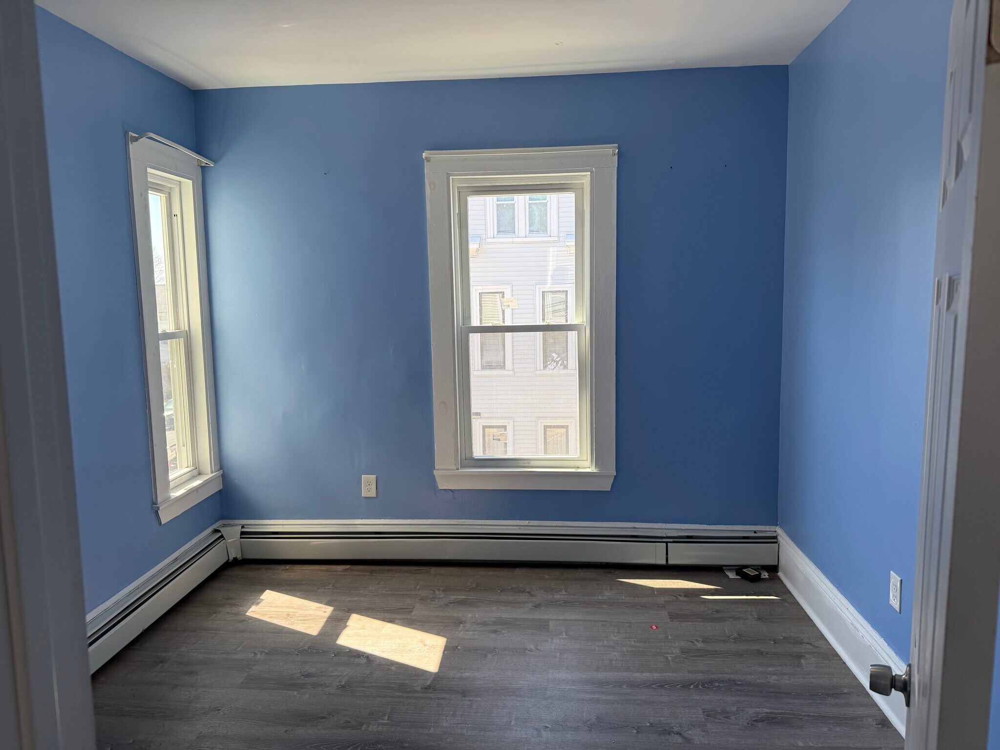 Building Photo - 11 10th Ave