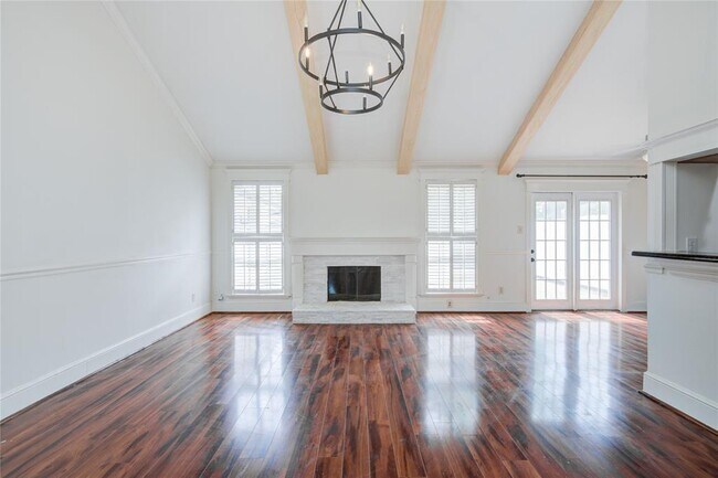 Building Photo - 2503 Lively Ln