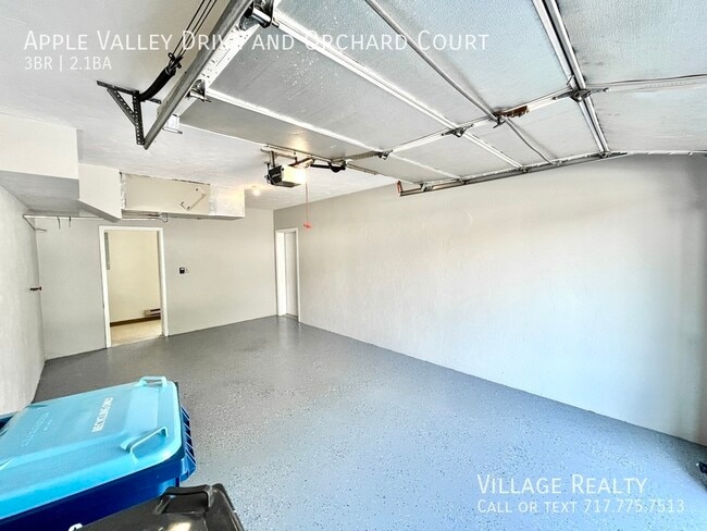 Building Photo - 710 Apple Valley Dr