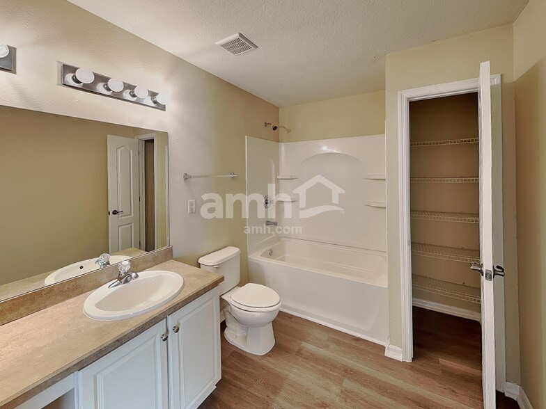 Building Photo - 6337 Magnolia Trails Ln