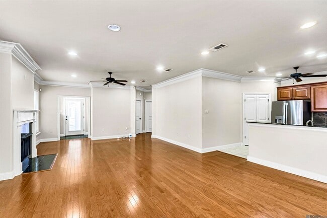 Building Photo - 11110 Boardwalk Dr