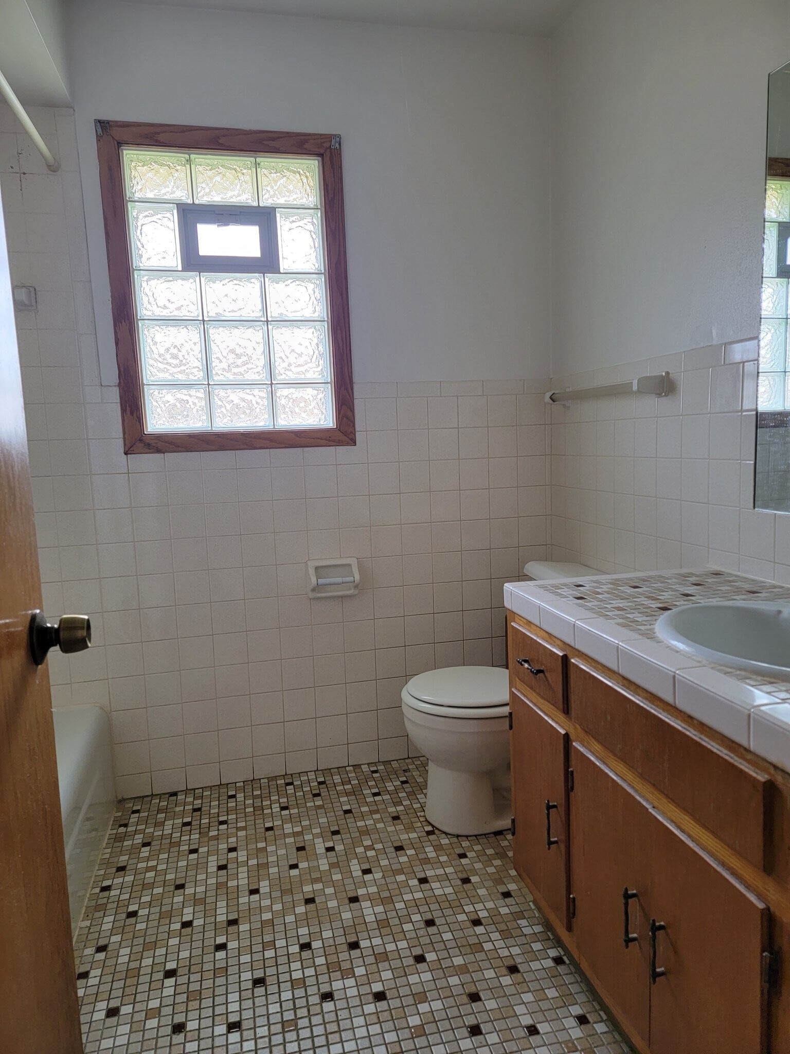 Building Photo - 9626 W Silver Spring Dr