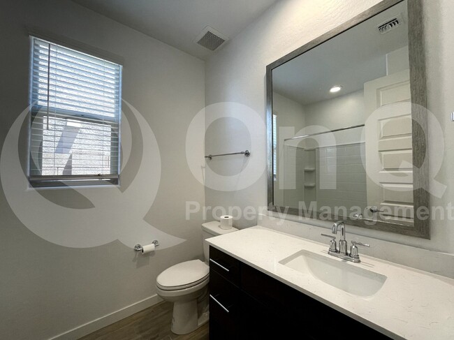 Building Photo - 5945 N 89th Dr