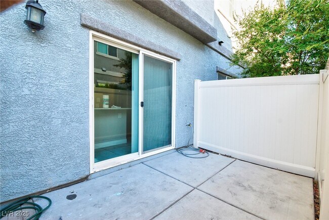 Building Photo - 4465 Violet Flowers St