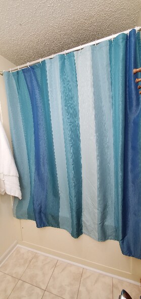 Building Photo - 217 Double Eagle Dr