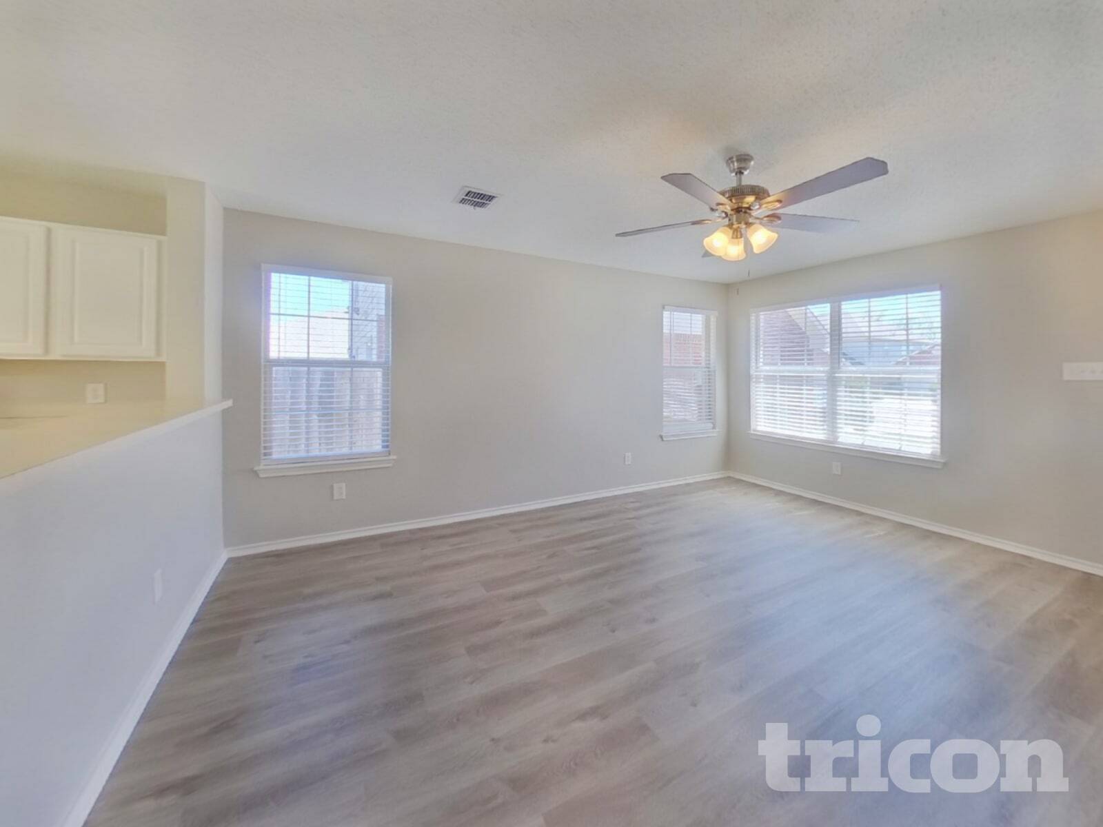 Building Photo - 10100 Chapel Oak Trail