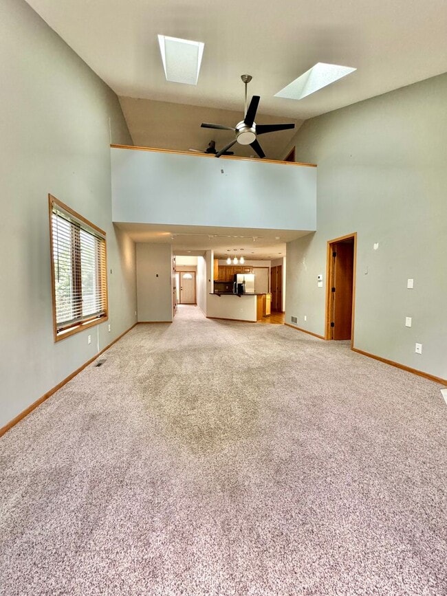 Building Photo - 4851 Tee Ct SW