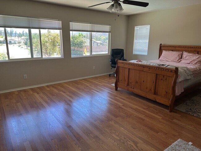 Building Photo - 655 Suncup Cir