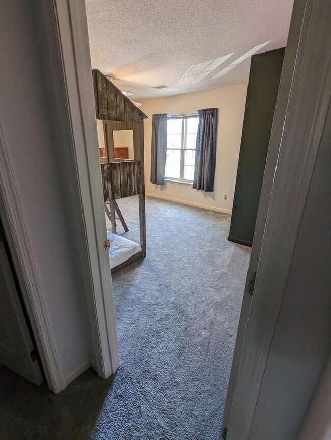 Building Photo - Spacious 4BR in Evans with Garage, Large Backyard, and Deck