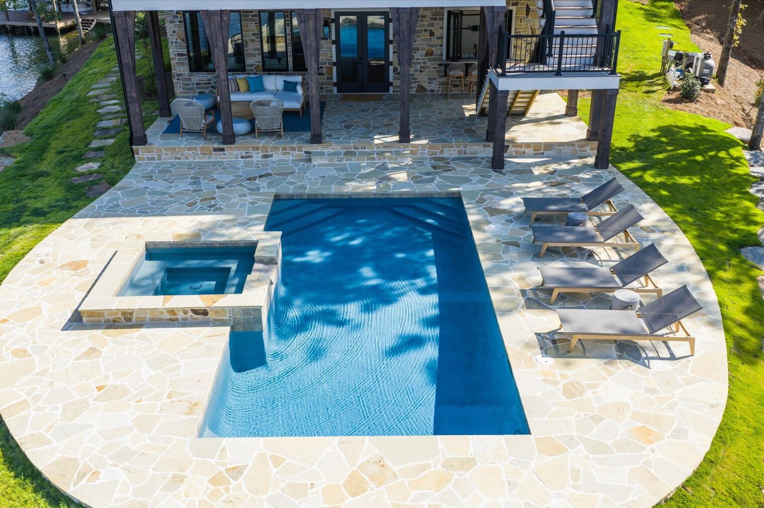 Building Photo - 388 Gatewood Dr