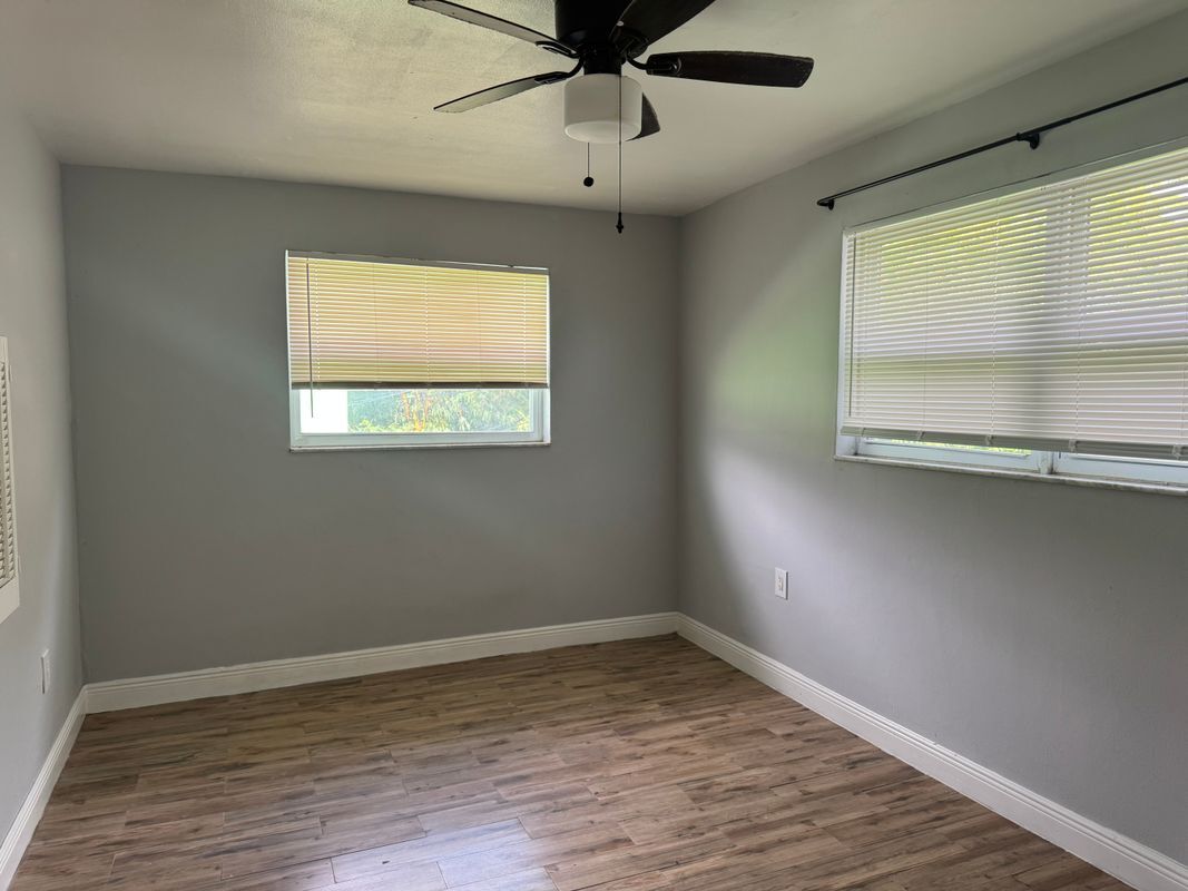 Building Photo - 311 Avanda Ct