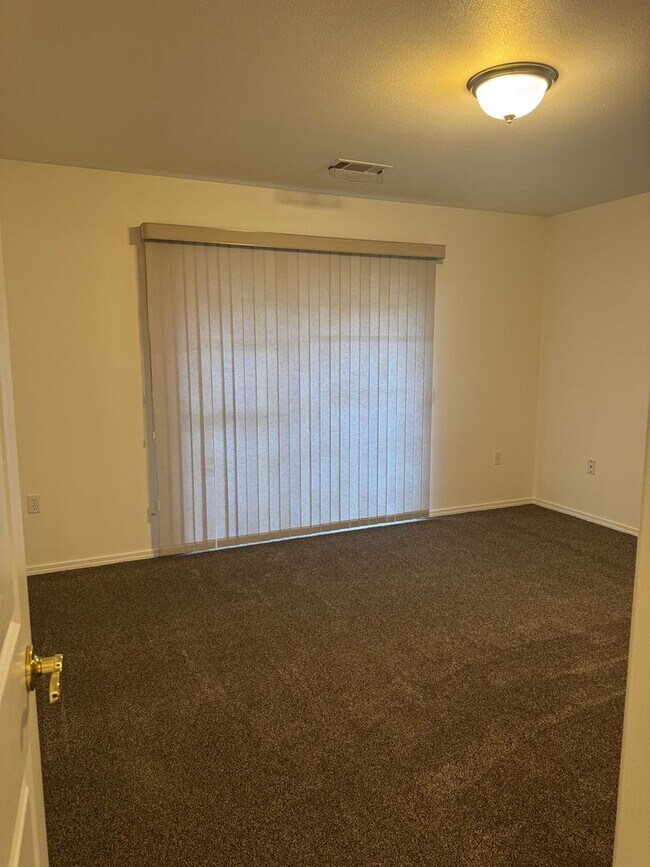 Building Photo - MHDuke2