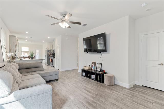 Building Photo - 7028 Windmill St