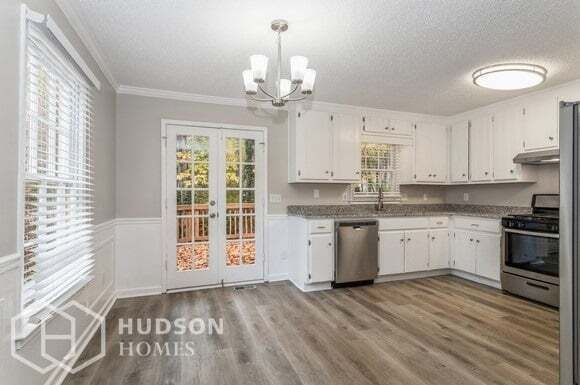 Building Photo - NOW AVAILABLE! -  2660 Ashley Dr, Marietta...