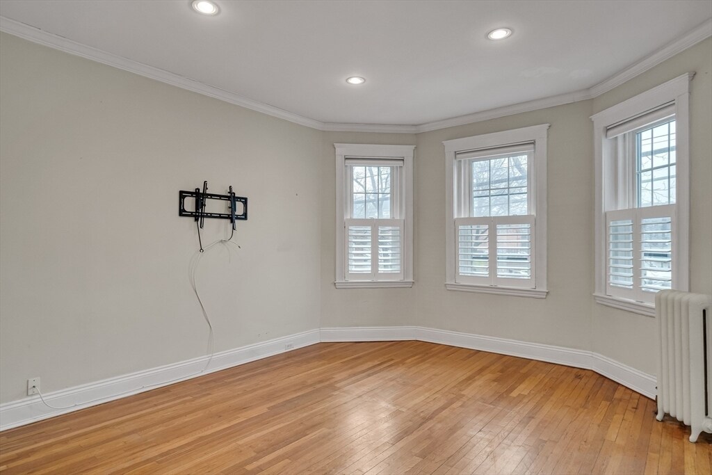 Building Photo - 317 Allston St