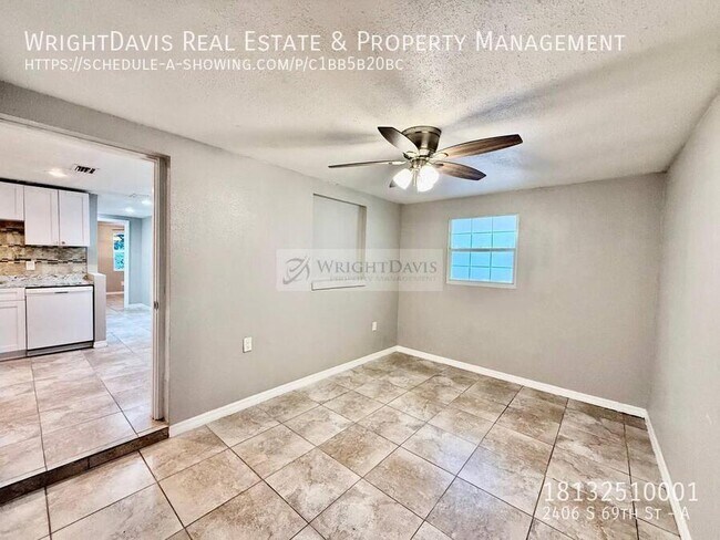 Building Photo - 2406 S 69th St