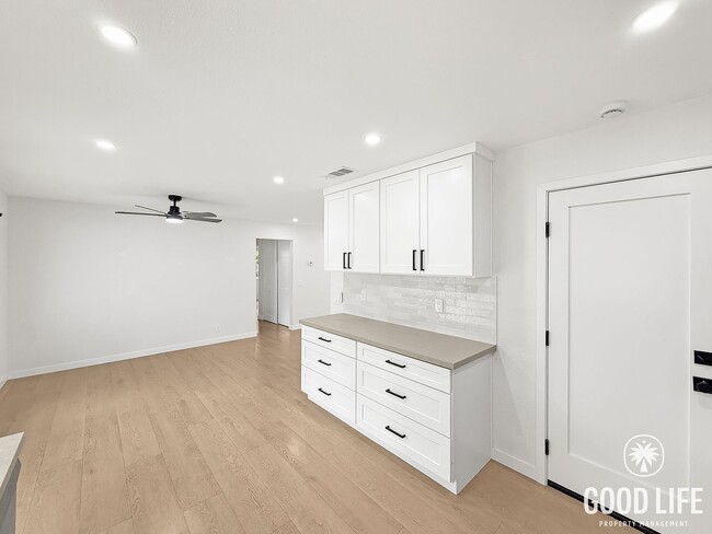 Building Photo - Comfortable 3B/1BA Home in Mira Mesa with Backyard, In-Unit Laundry and Garage