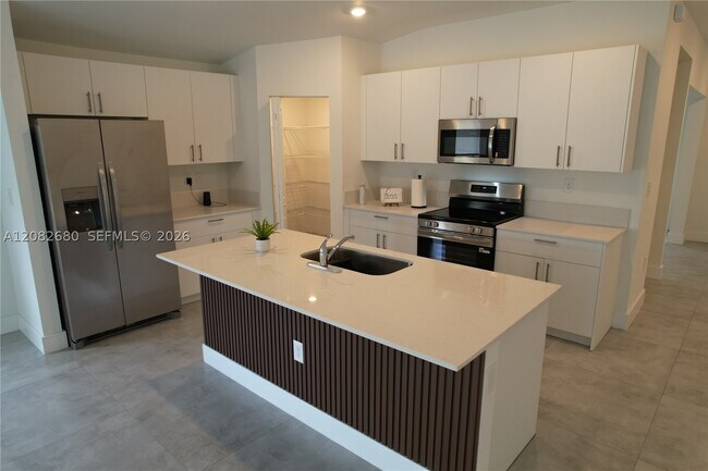 Building Photo - 17501 SW 285th St