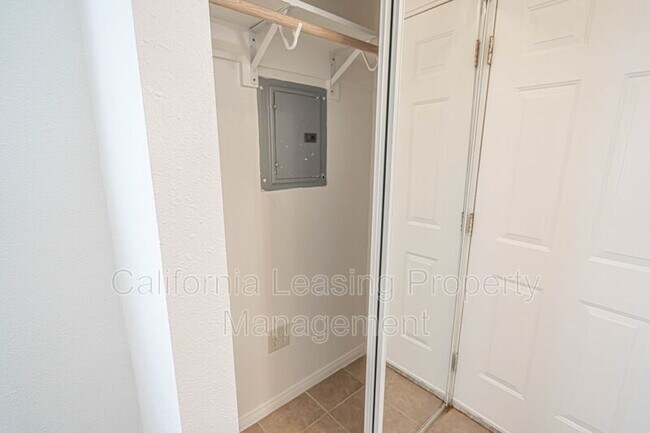 Building Photo - 29717 Hunstock St