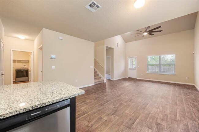 Building Photo - 202 Orchard Ln