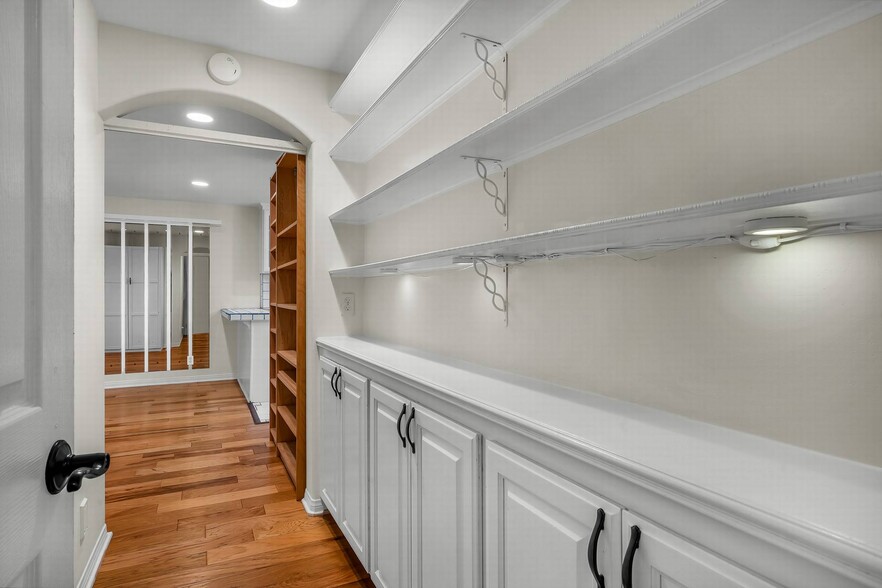 Building Photo - 4113 Highland Ave