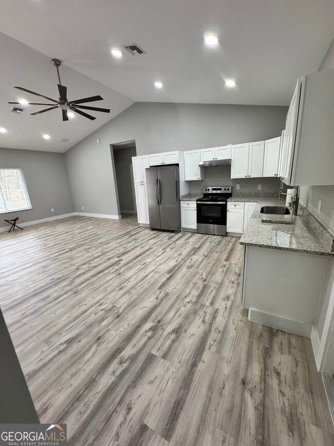 Building Photo - 194 Frank Christian Rd