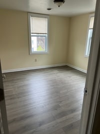 Building Photo - 375 Elm St