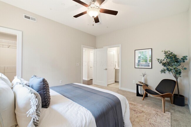 Building Photo - 84 Normandy Ave