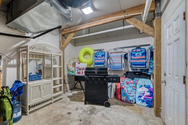 Building Photo - PLAN AND SECURE YOUR WINTER GETAWAY NOW, W...